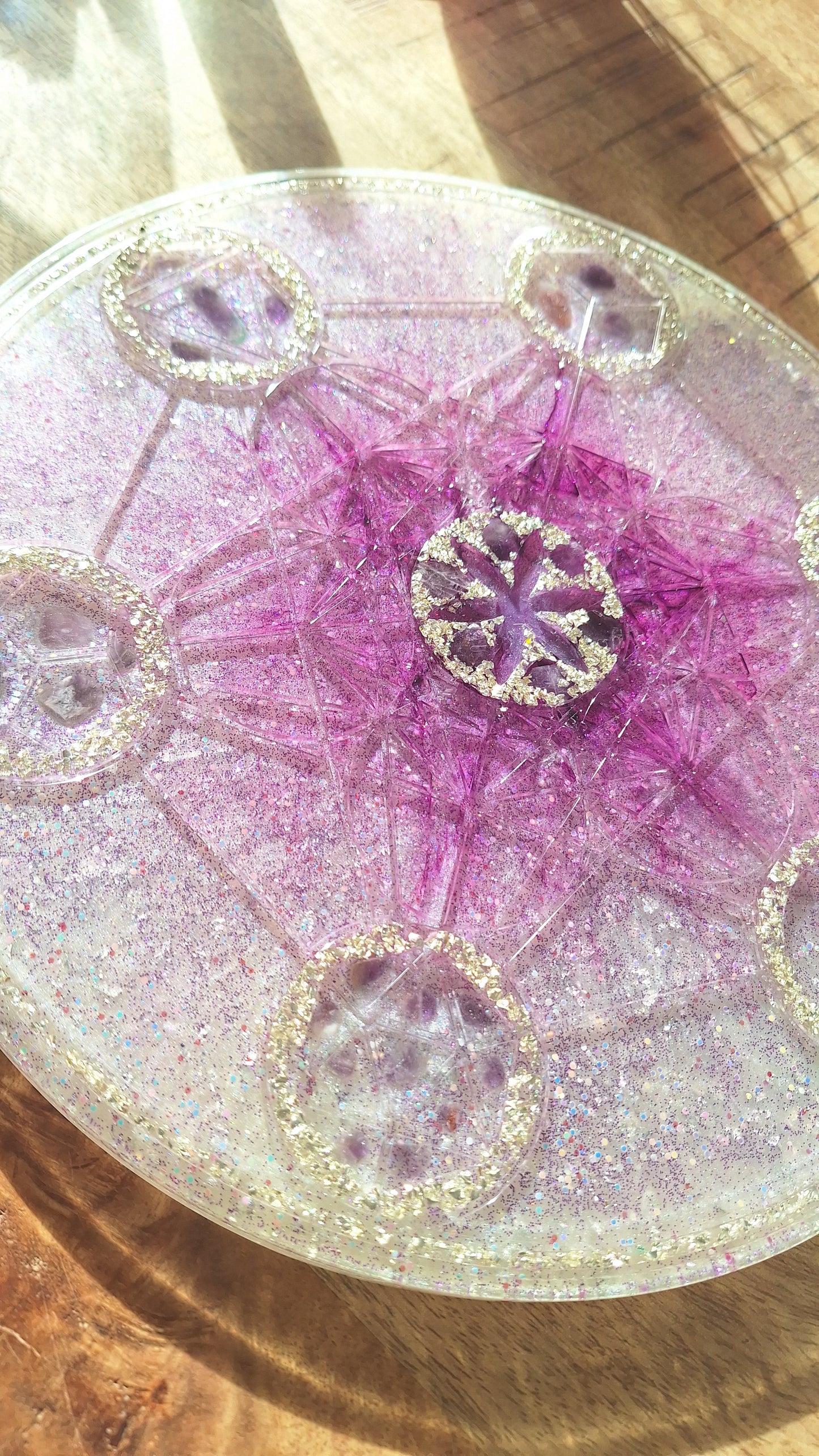 Plateau orgonite Métatron - améthyste et aluminium