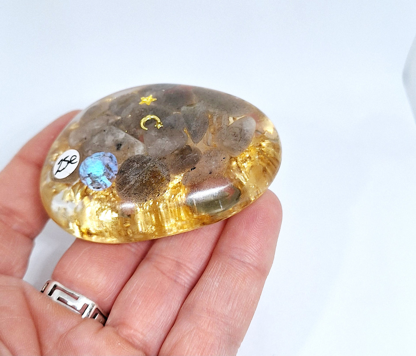 Orgonite galet pierre de lune 🩶🌜🩵