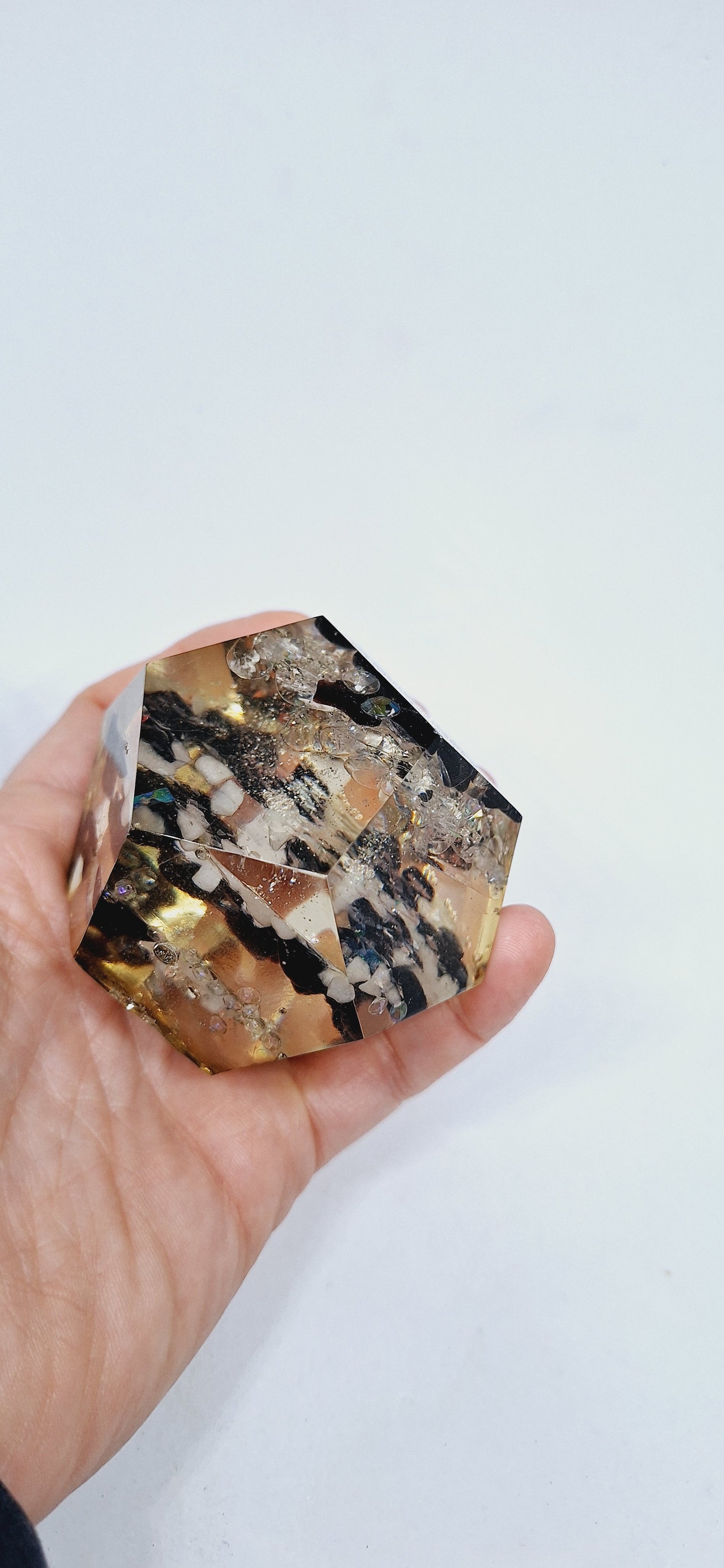 Dodécaèdre Quartz, quartz opaque, obsidienne L