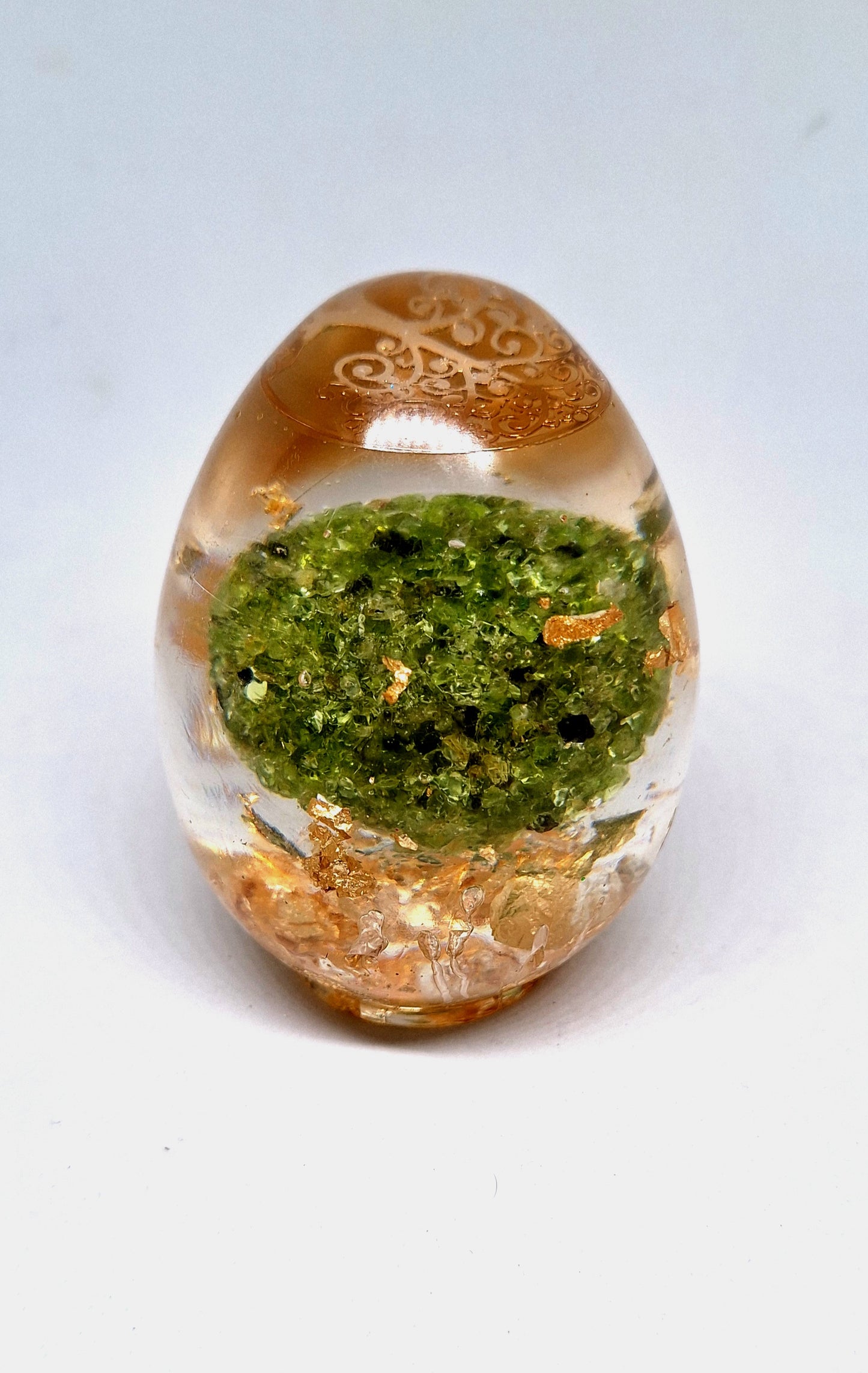 Orgonite Œuf XL - Olivine, arbre de vie, or
