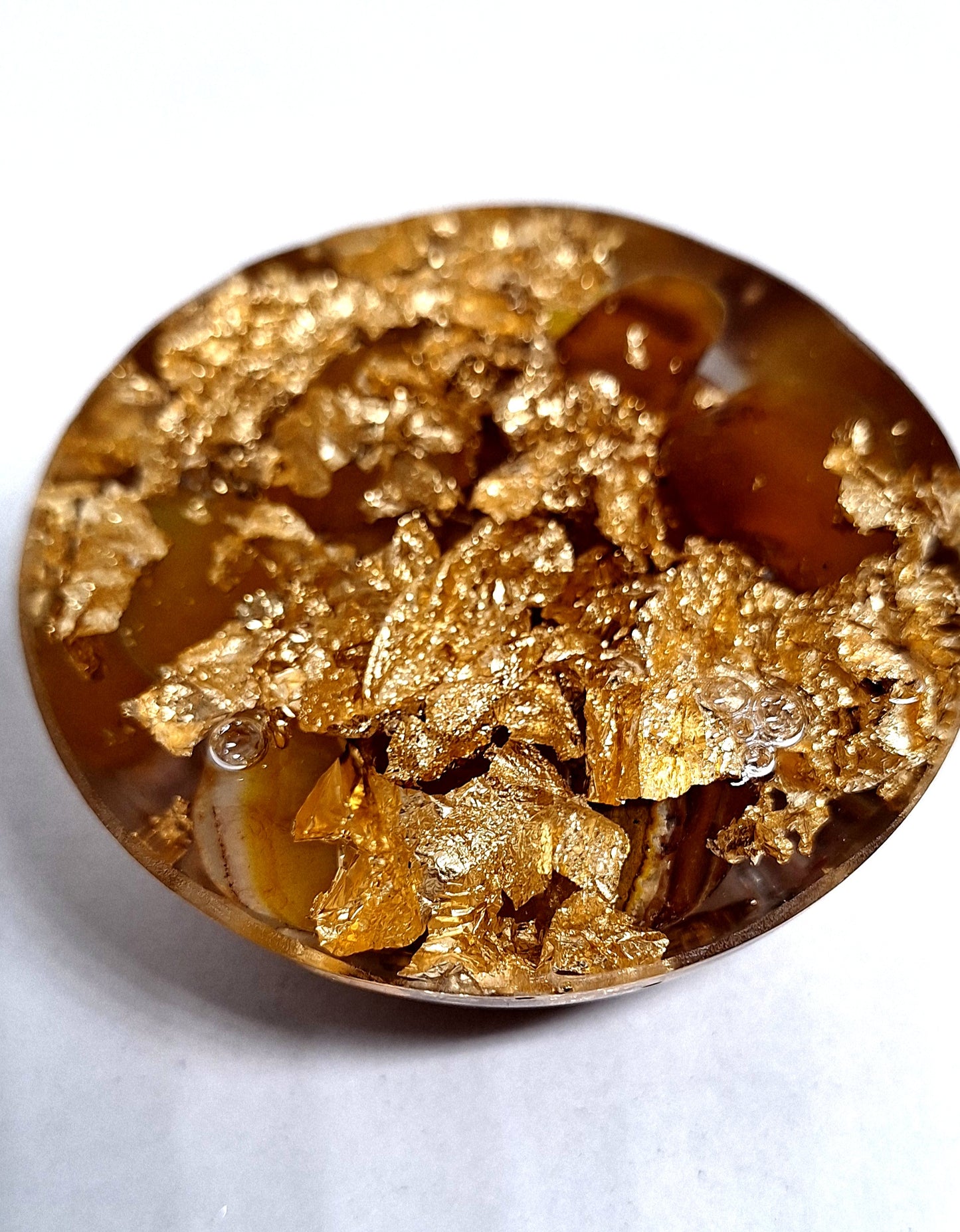 Orgonite dôme - Quartz hematoïde et agate jaune, graine de vie, or