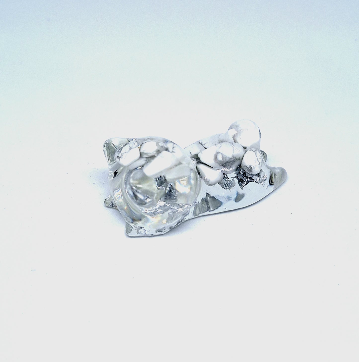 Chat orgonite Howlite - Or ou Aluminium