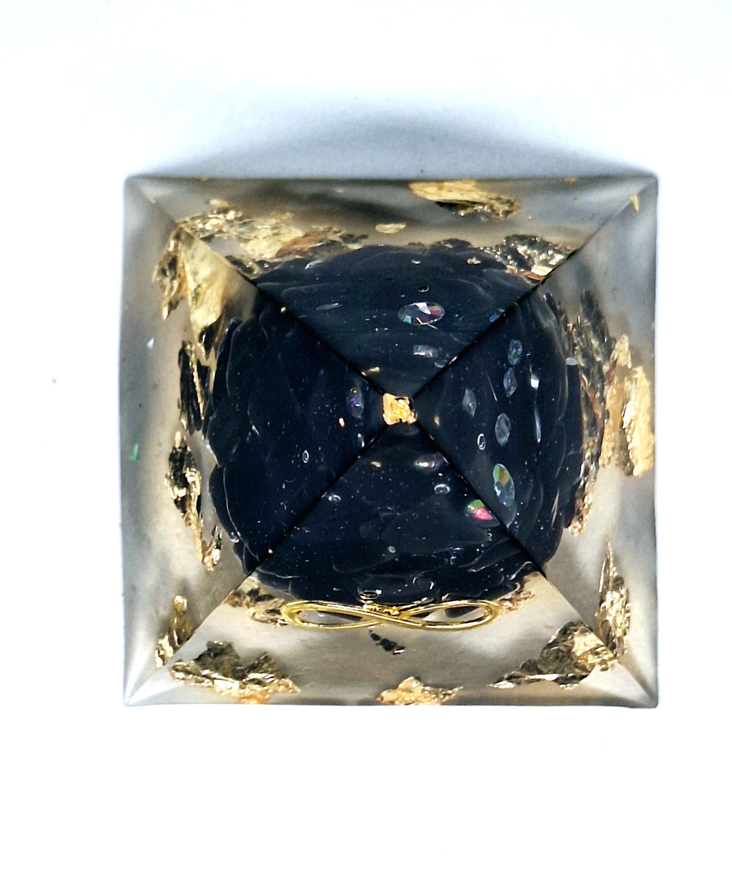 Orgonite pyramide L - Obsidienne, or, infini đź–¤