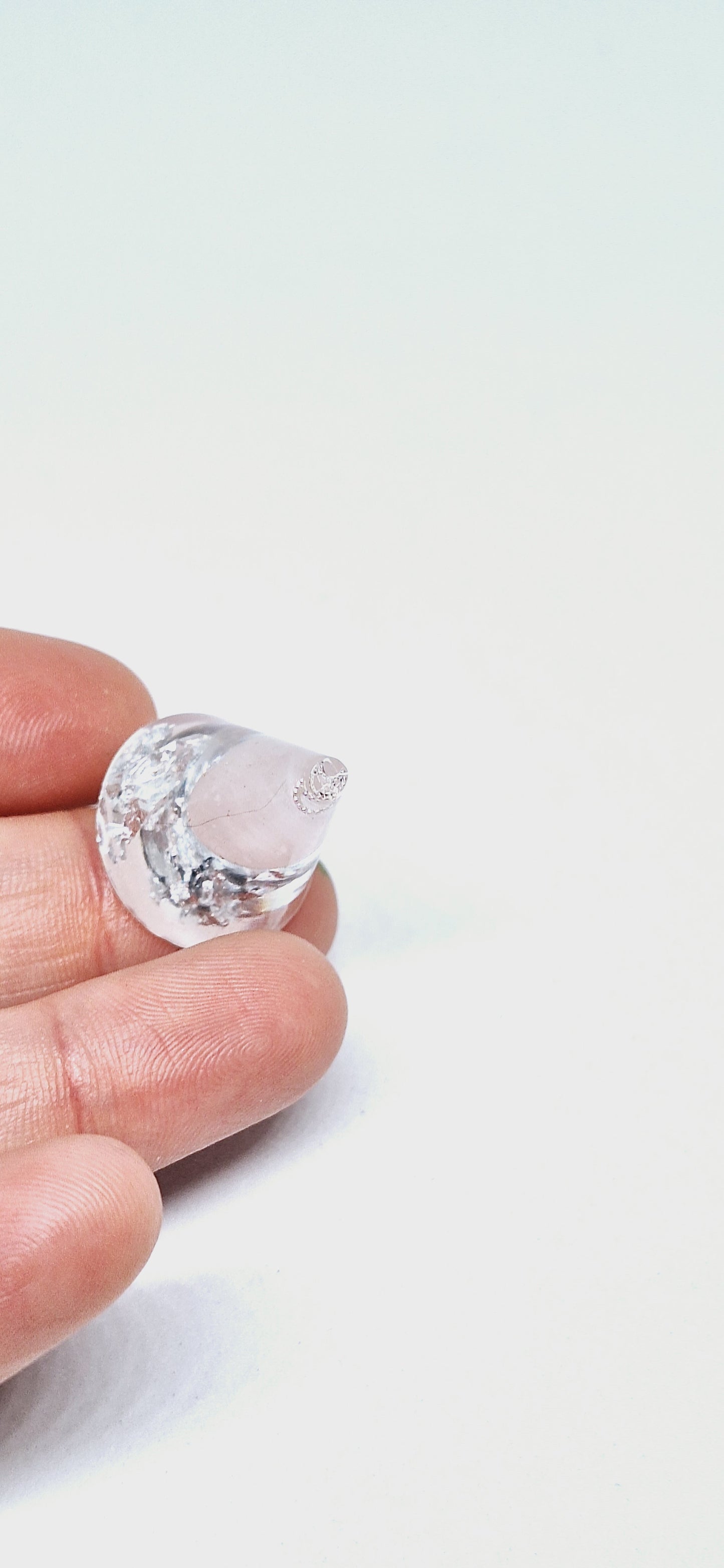 Orgonite cône XS - Quartz rose, lune, aluminium