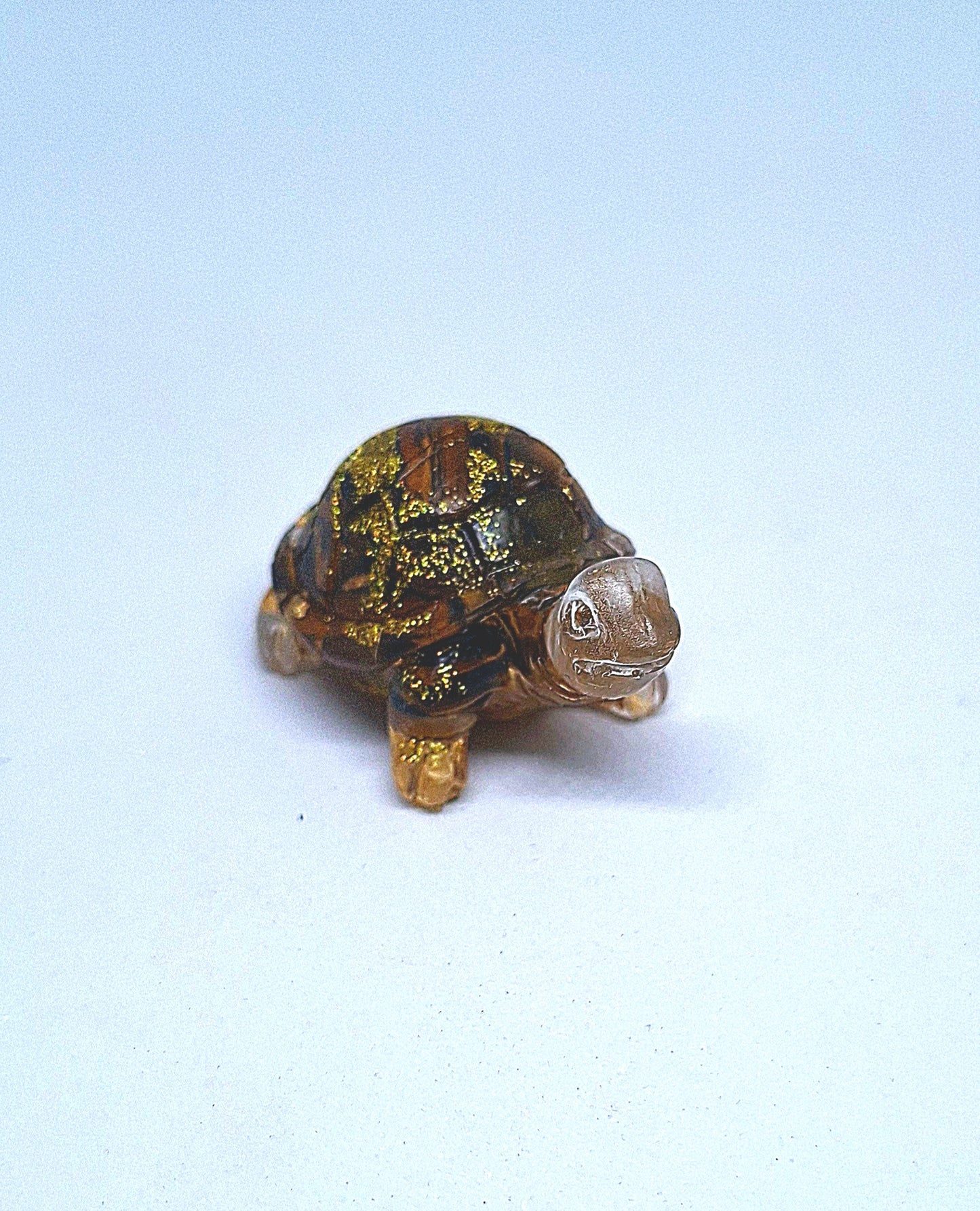Tortue orgonite Œil de tigre -Or