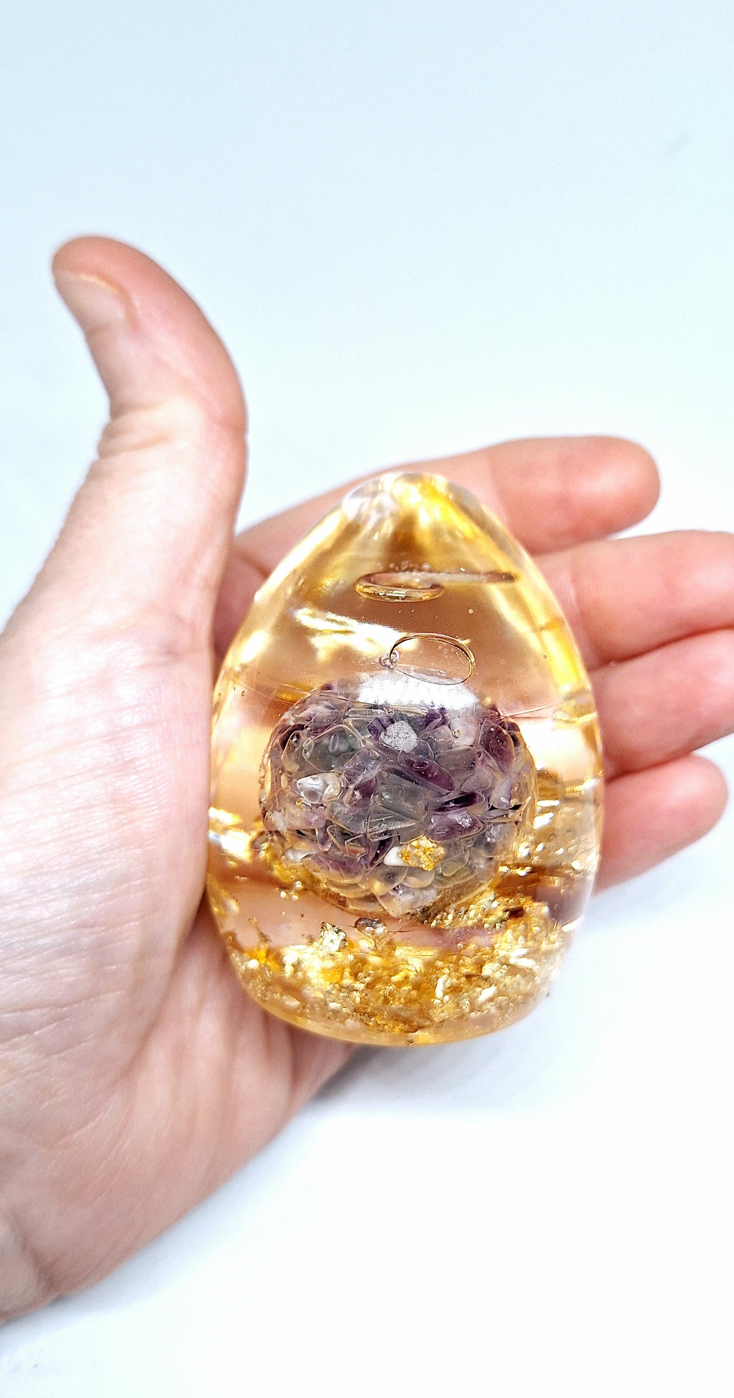 Orgonite Œuf L - Fluorite, infini, or