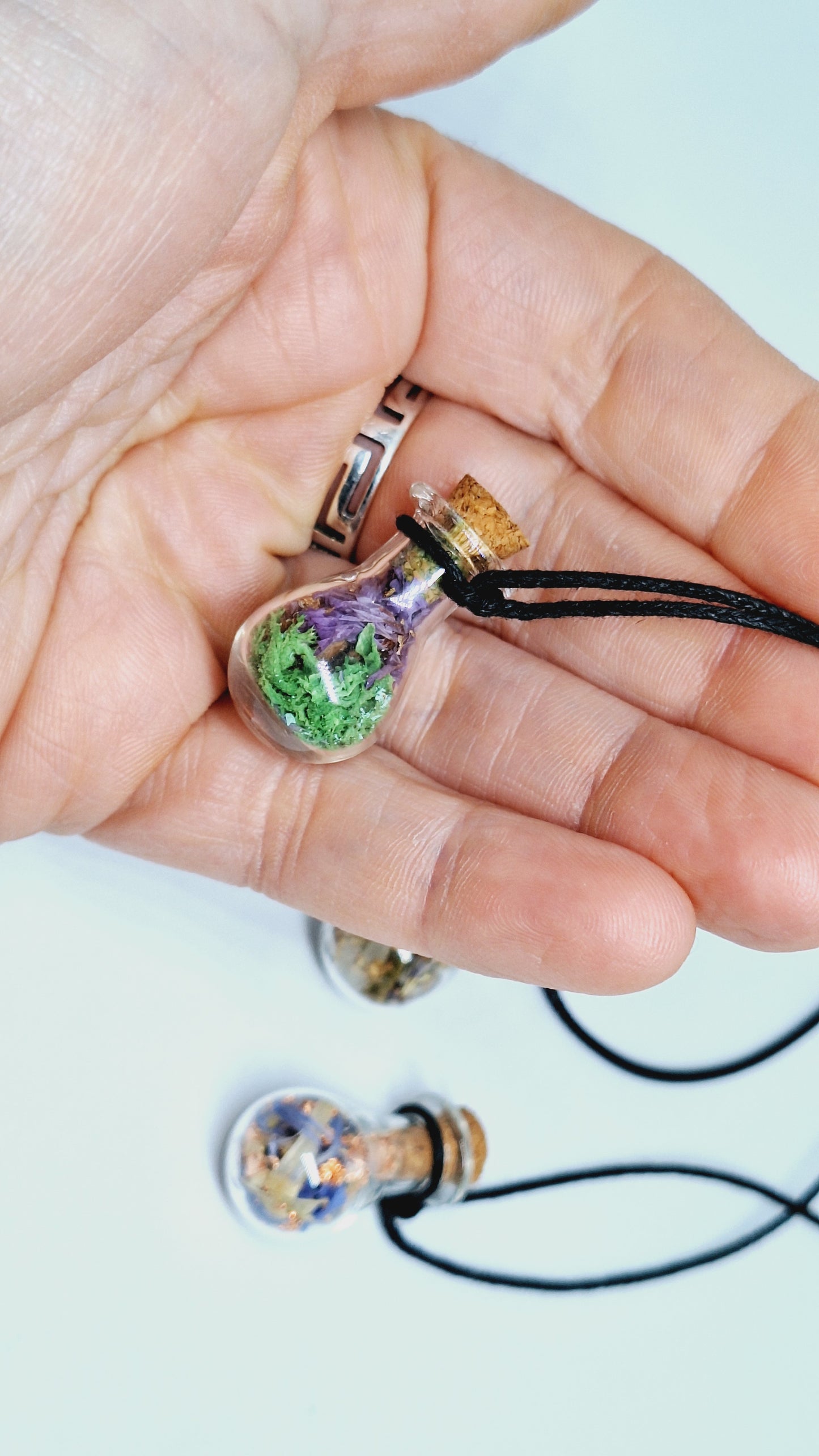 Collier fiole à souhaits arrondie