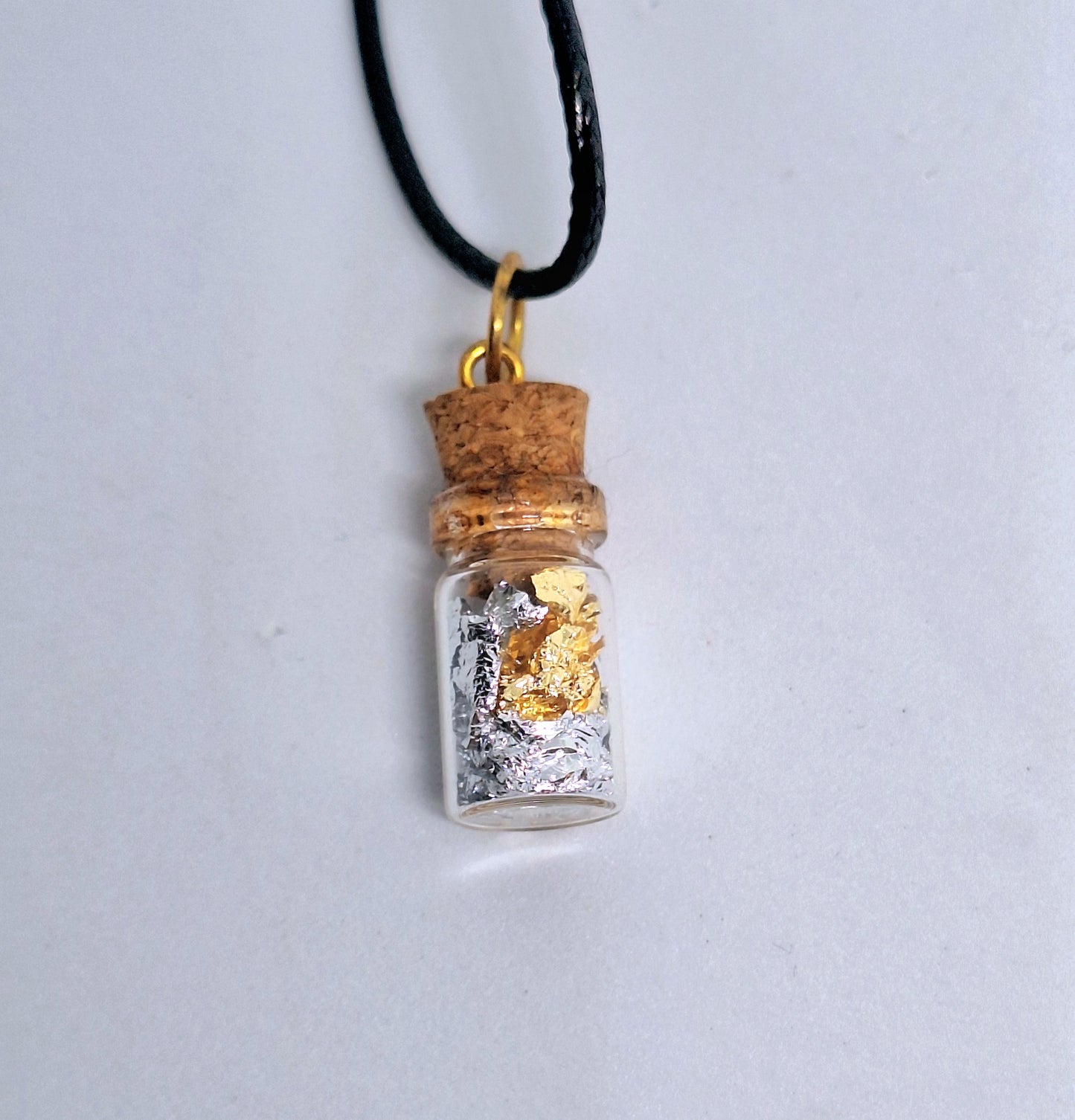 Collier fiole à souhaits cylindriques - métaux