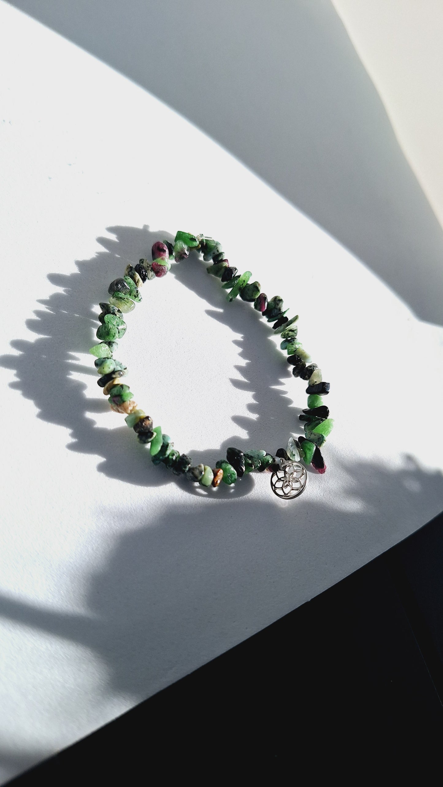 Bracelet zoïsite - fleur de vie