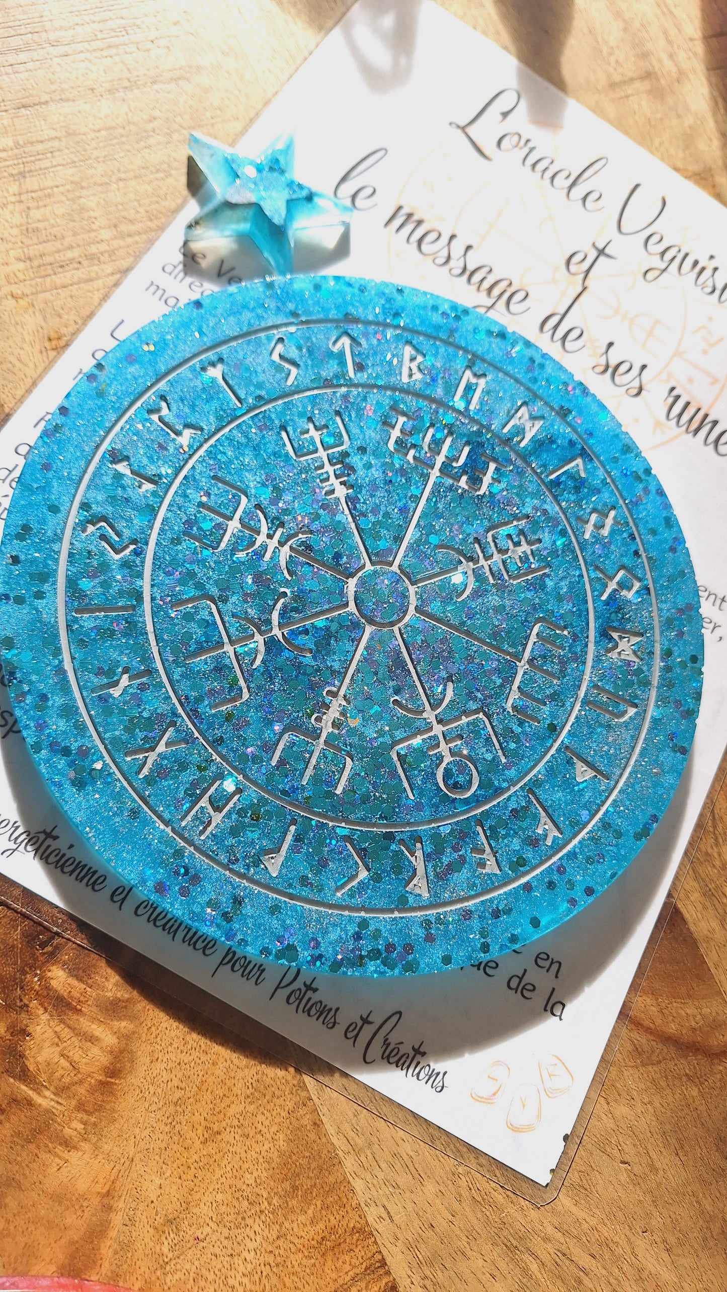Oracle Vegvisir et message de ses runes, bleu clair, grand format