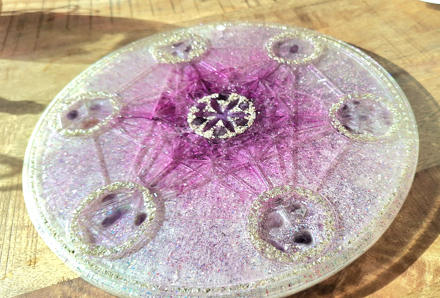 Plateau orgonite Métatron - améthyste et aluminium