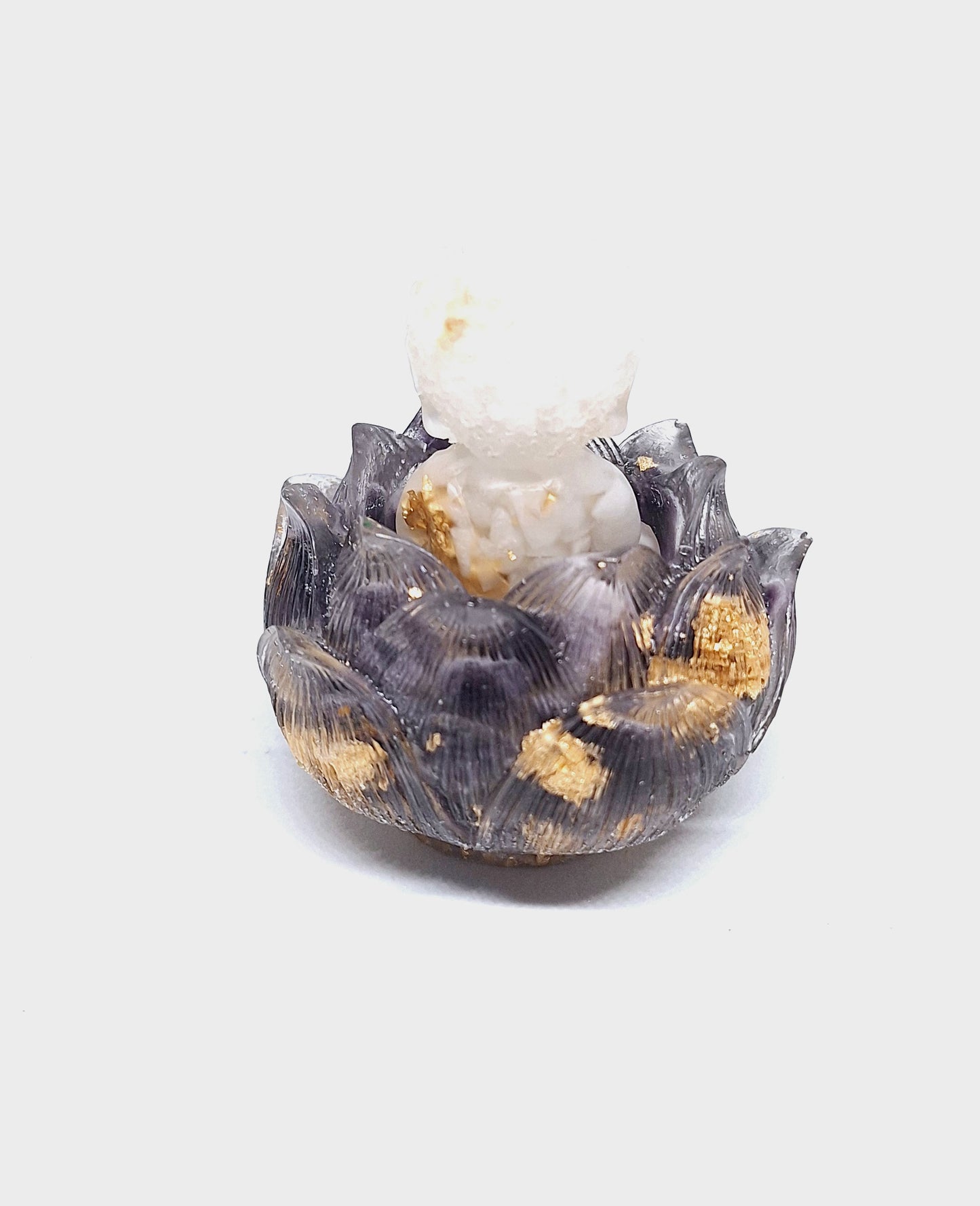 Orgonite Bouddha quartz opaque dans sa fleur de lotus en améthyste 🪷