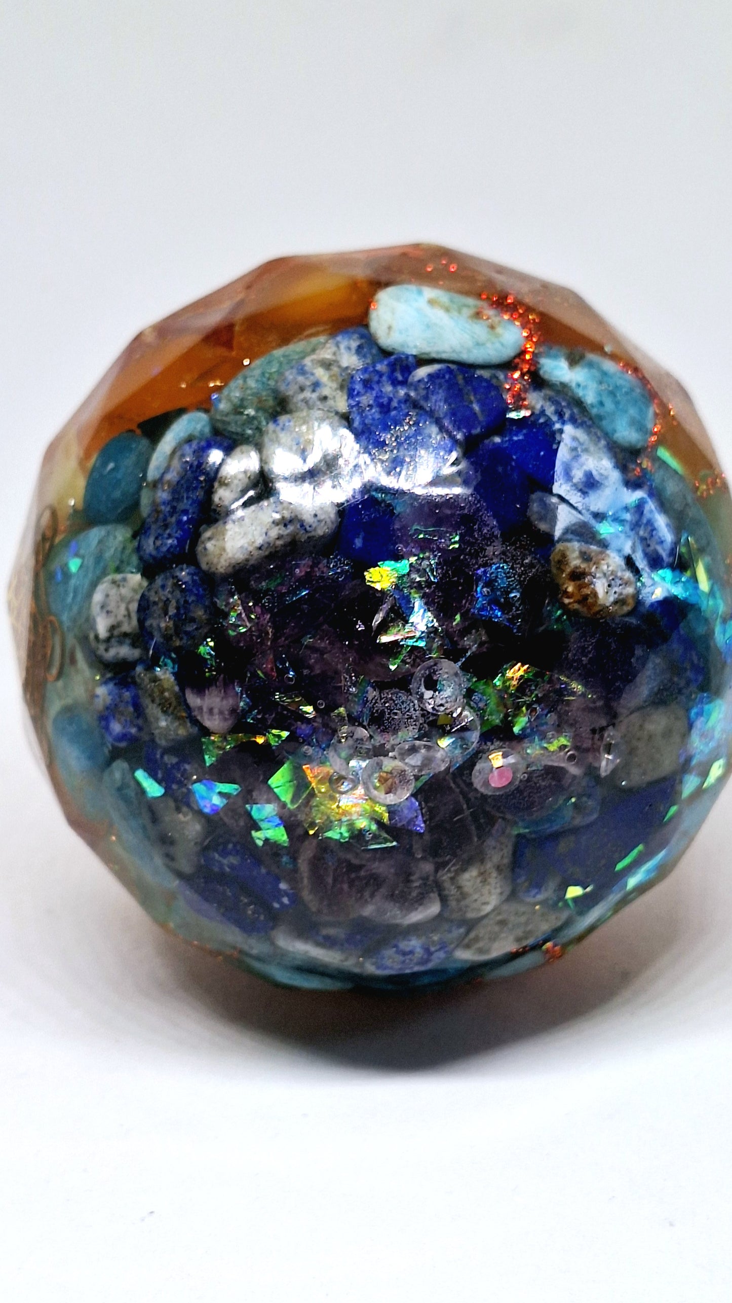 Orgonite Polygone de rééquilibrage global et d'harmonisation des chakras - Intentions d'acceptation de soi et de protection