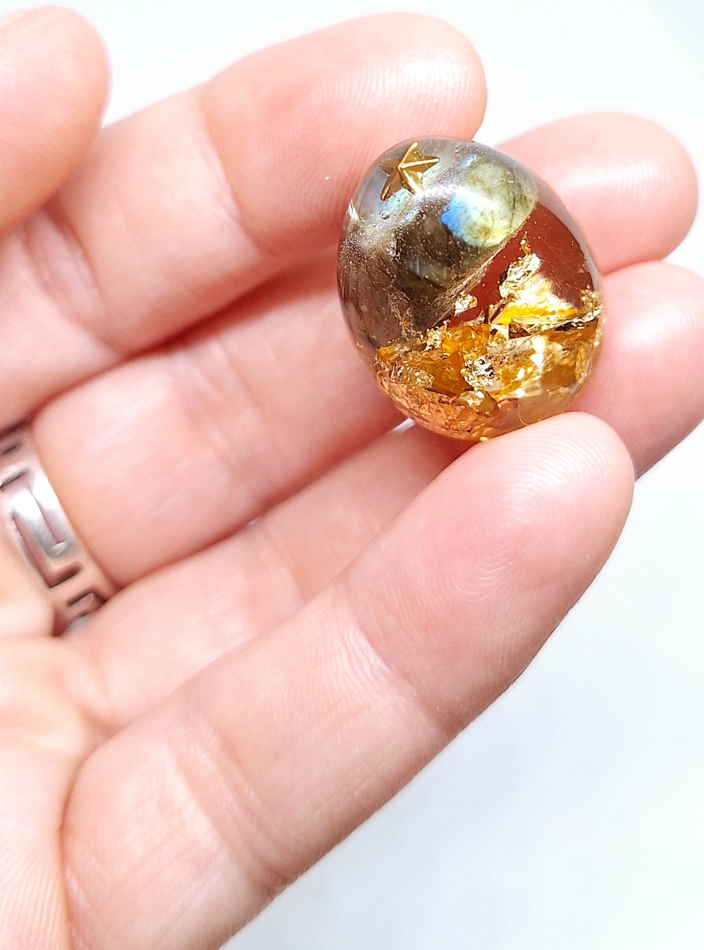 Orgonite œuf XXS - Labradorite, étoile, or