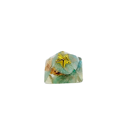 Orgonite pyramide XXXS - Aventurine verte, or 💚