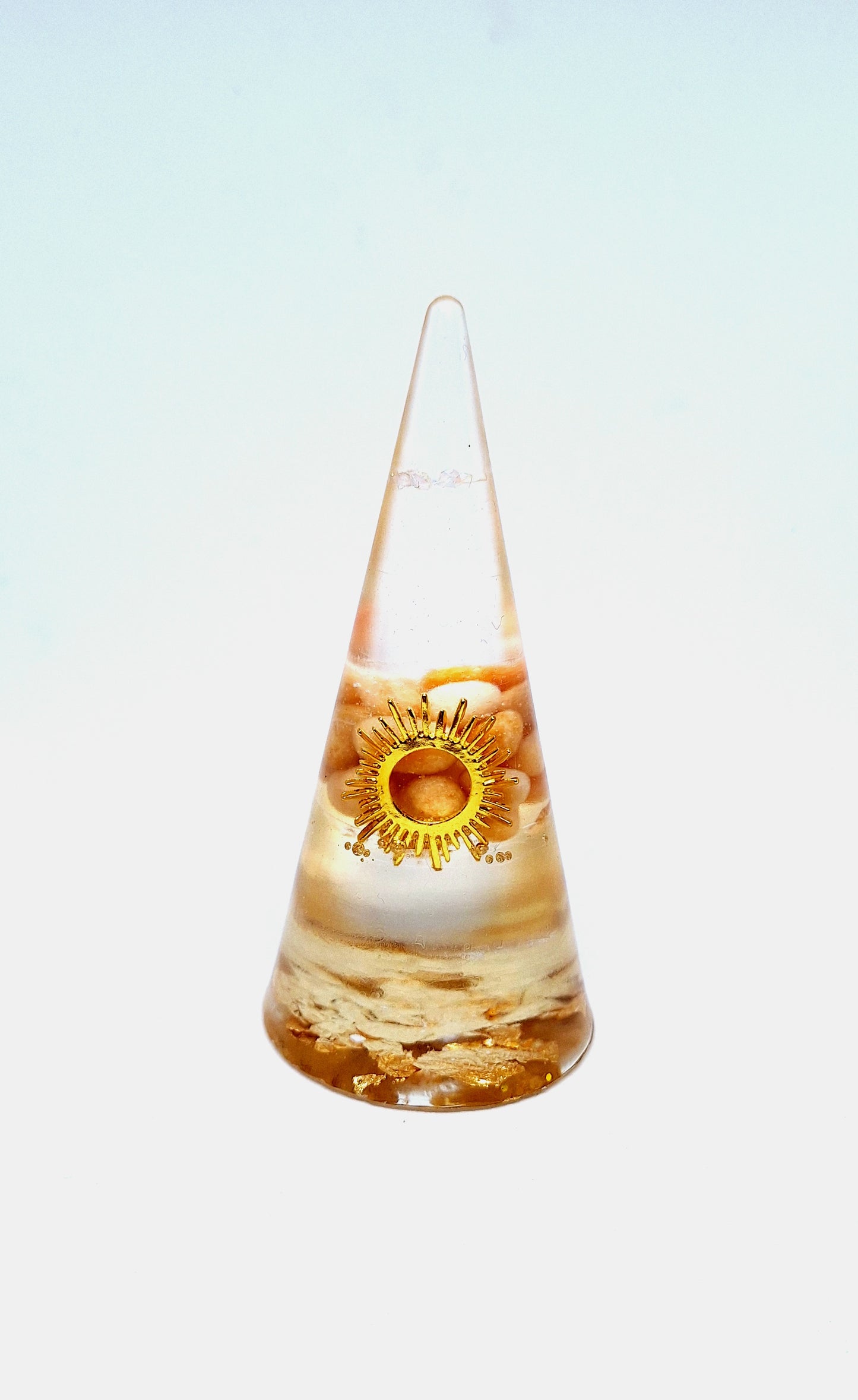 Orgonite cône XL - Aventurine orange, soleil, or