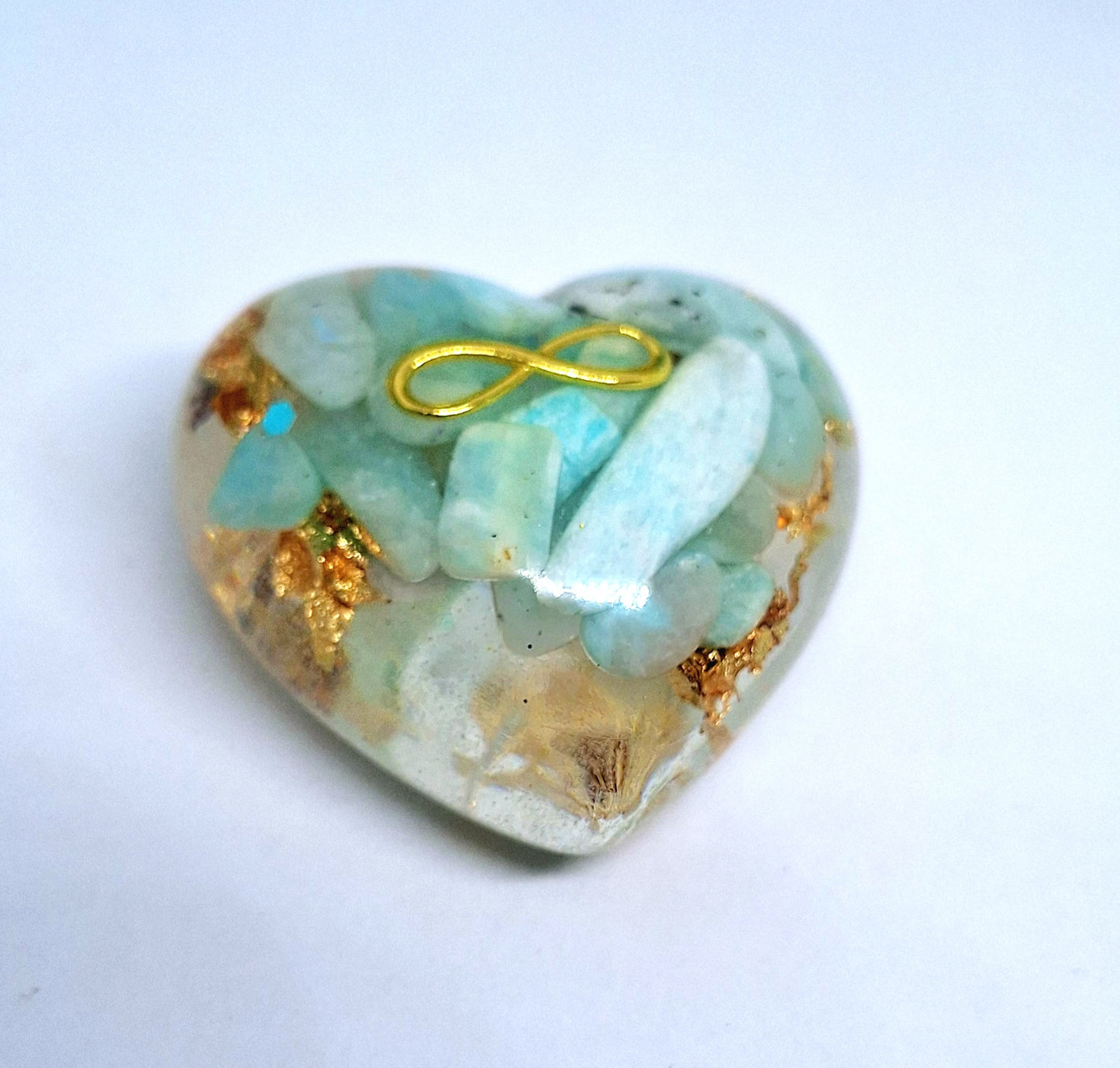 Orgonite Cœur L - Amazonite, or, infini 🩵
