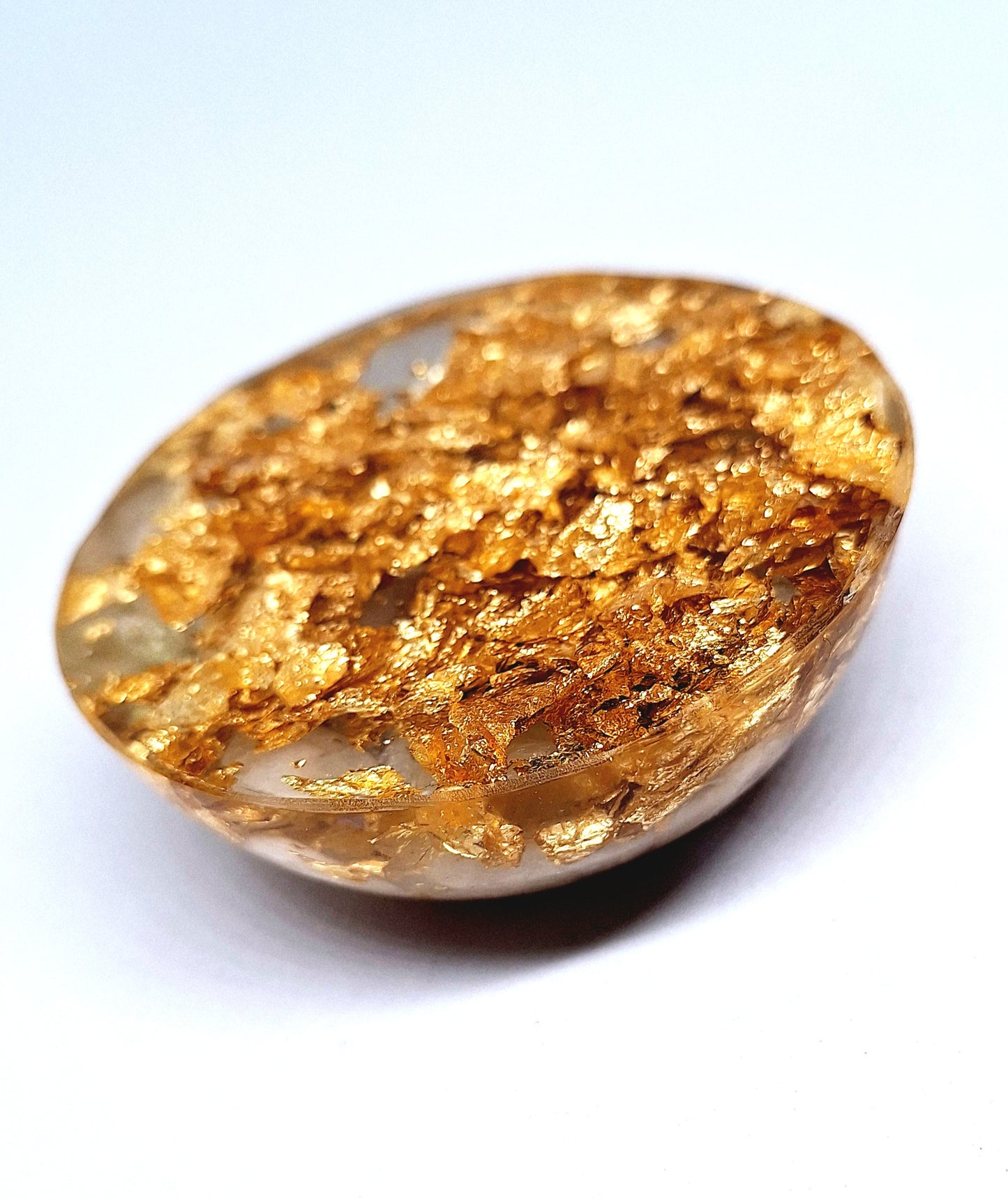 Orgonite dôme - Quartz rouge et hematoïde, soleil, or