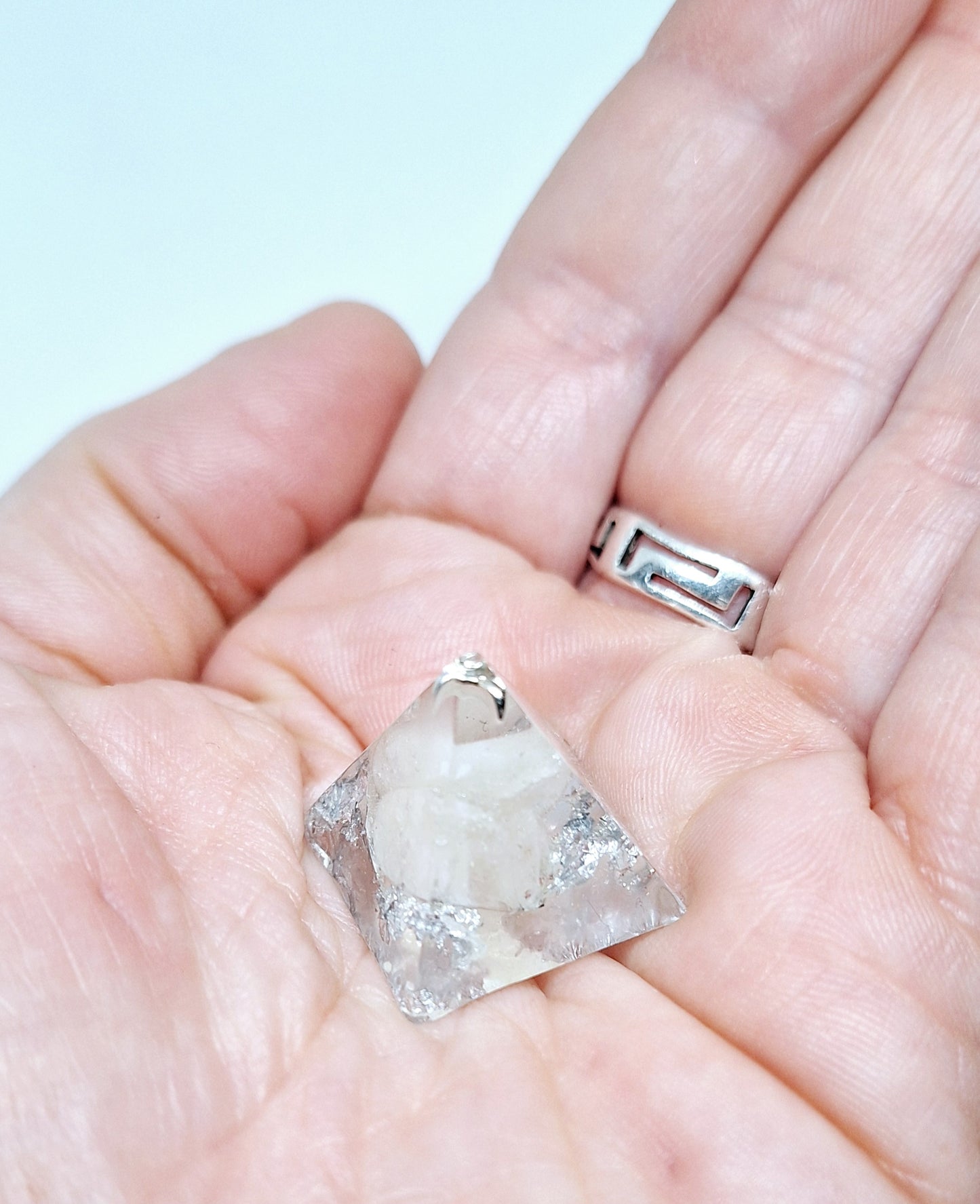 Orgonite pyramide XXS - Citrine, aluminium 💛