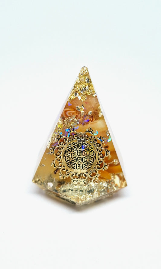 Orgonite - Pyramide pentagonale L, fleur de vie, agate jaune, aluminium