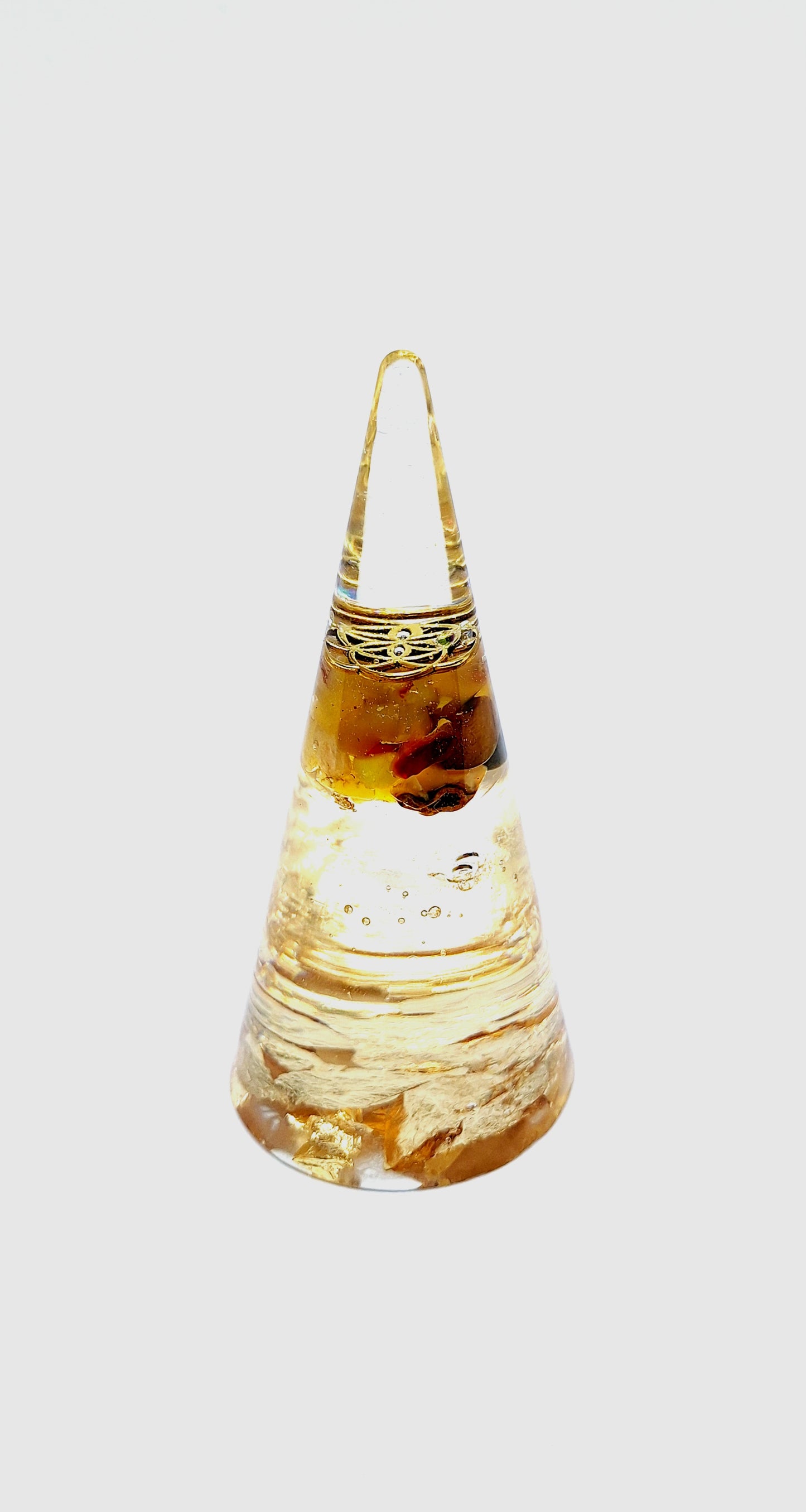 Orgonite cône XL - Agate jaune, Métatron, or