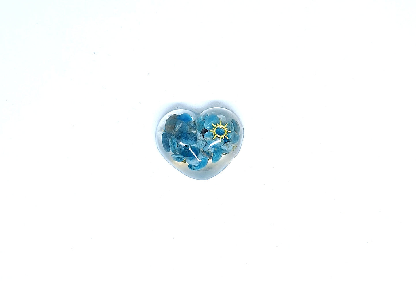 Orgonite Cœur S - Apatite, or, lune ou soleil 🩵