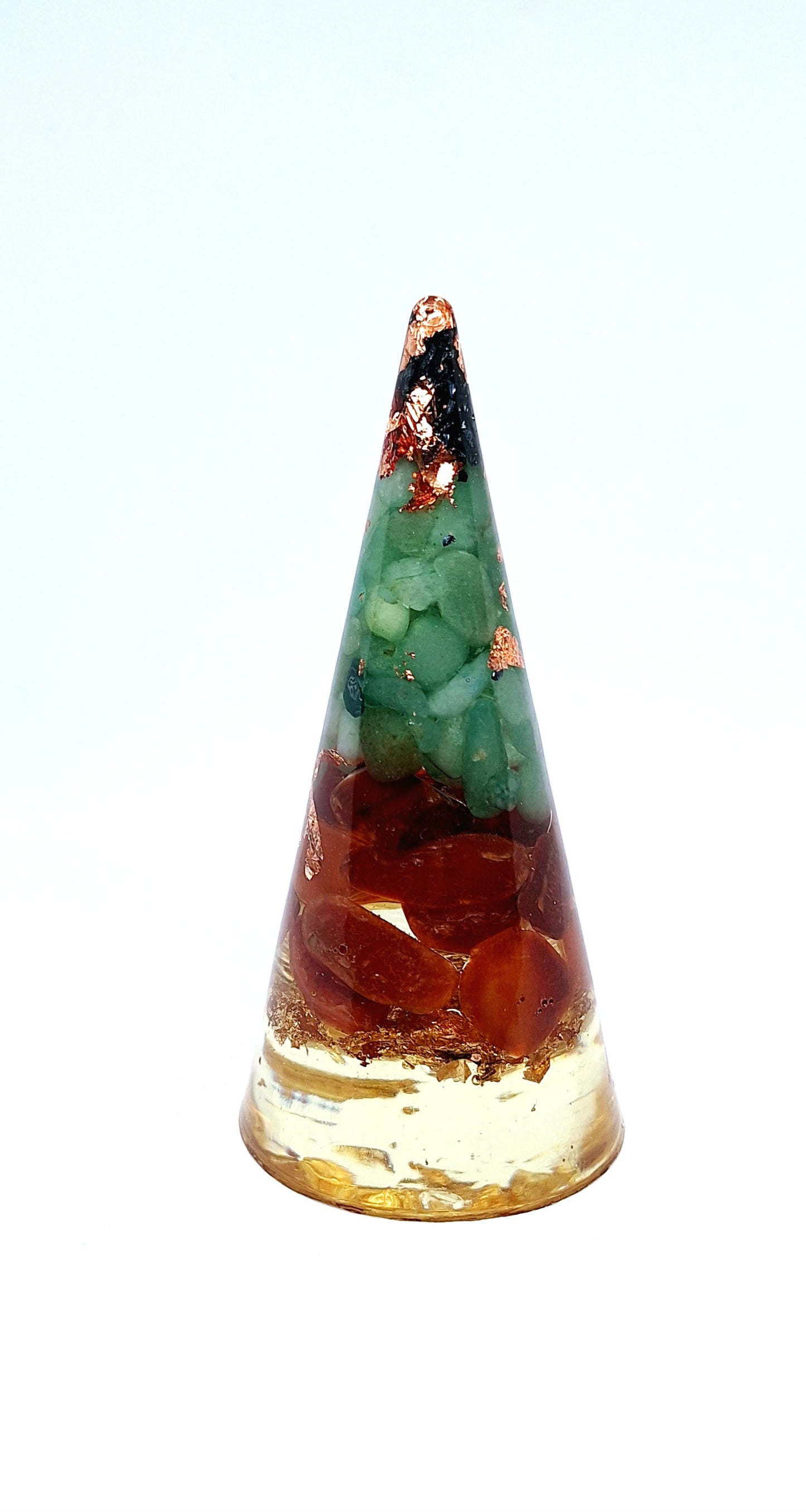 Orgonite cône XL - Aventurine verte et agate rouge, fleur de vie, or et cuivre
