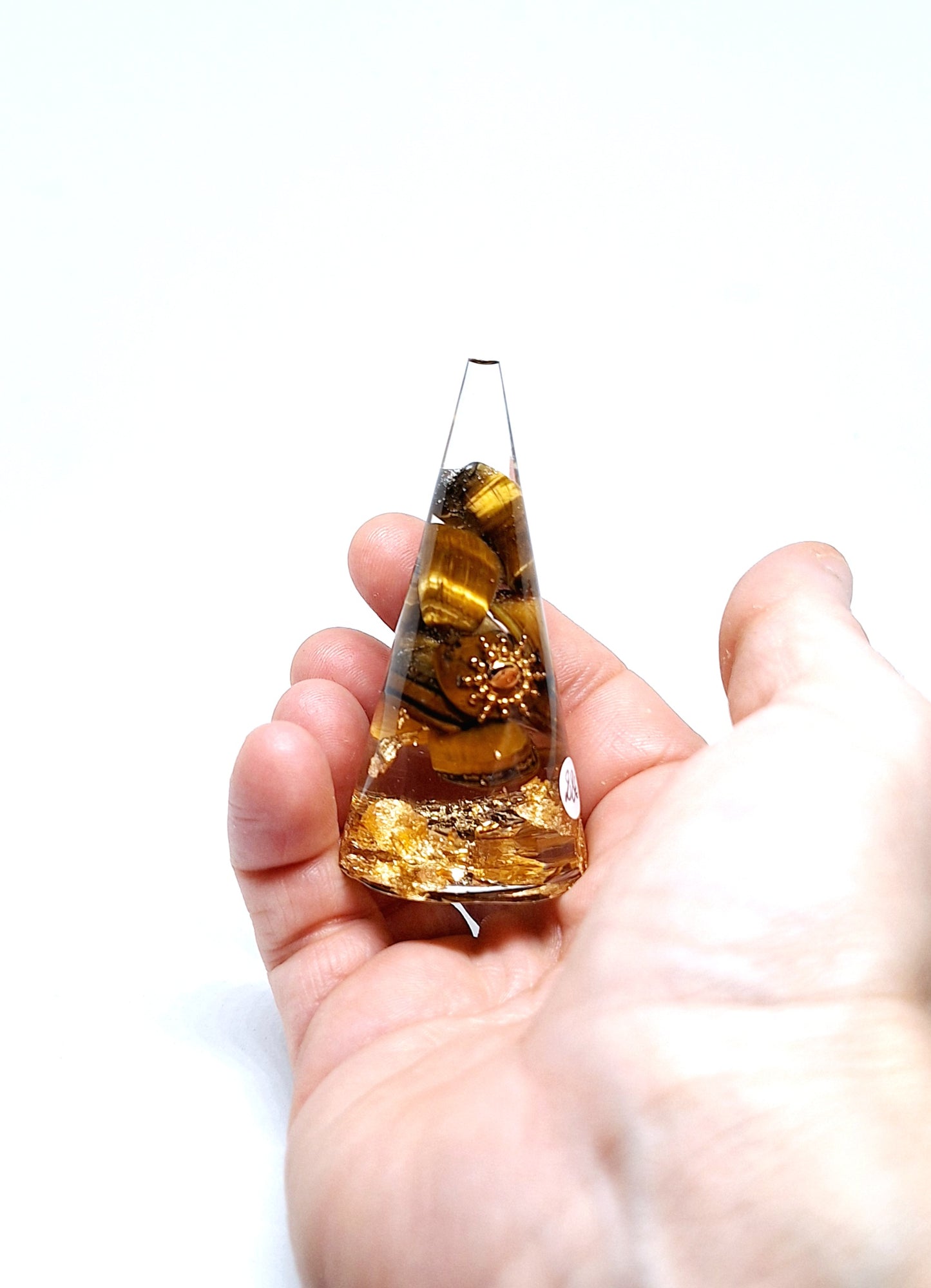 Orgonite cône M - Œil de tigre, soleil, or