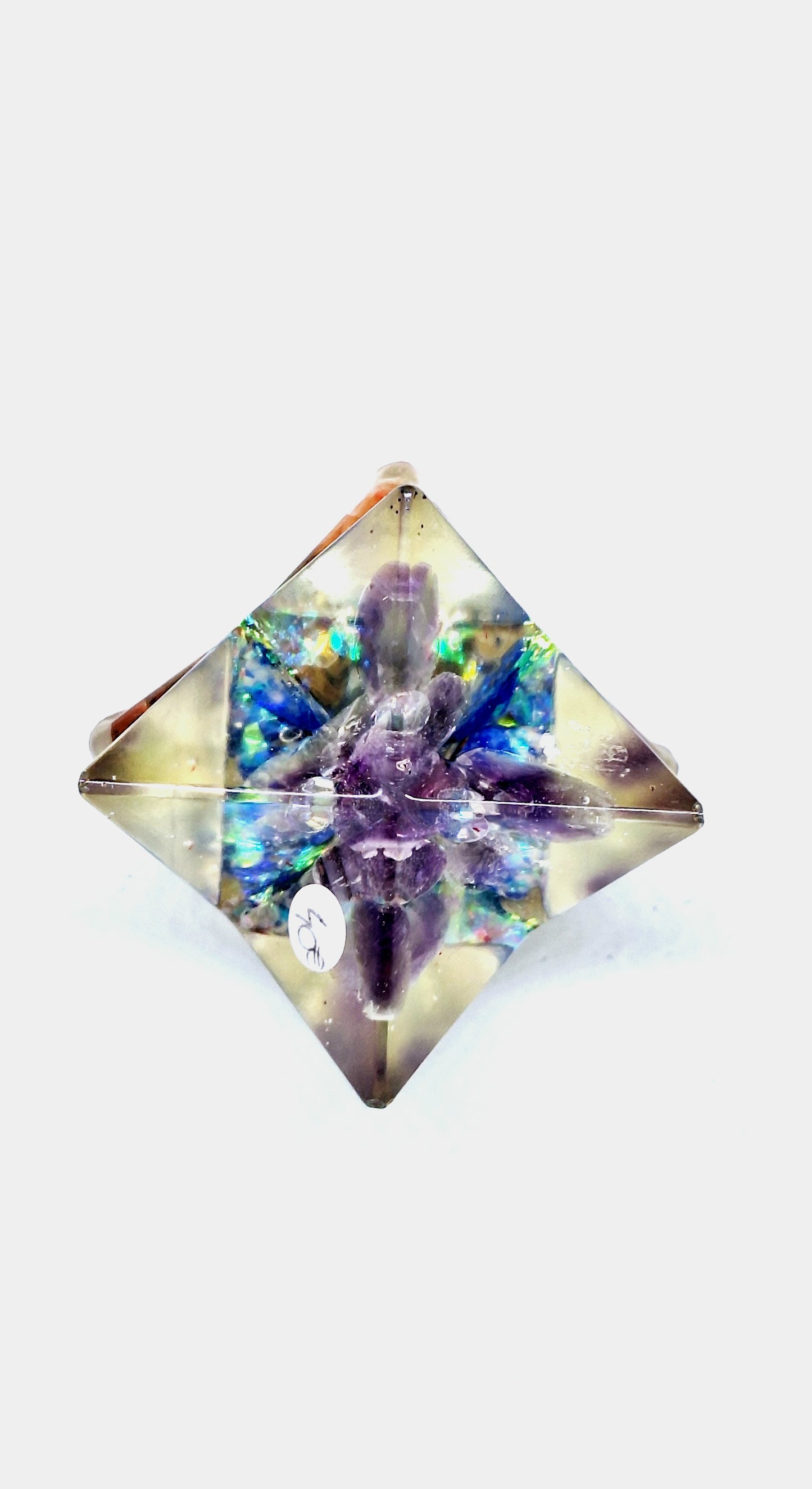 Orgonite de rééquilibrage global et d'harmonisation des chakras - Merkaba M, or
