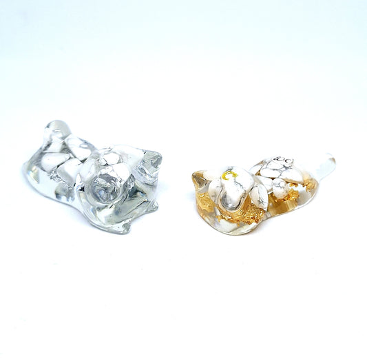 Chat orgonite Howlite  - Or ou Aluminium