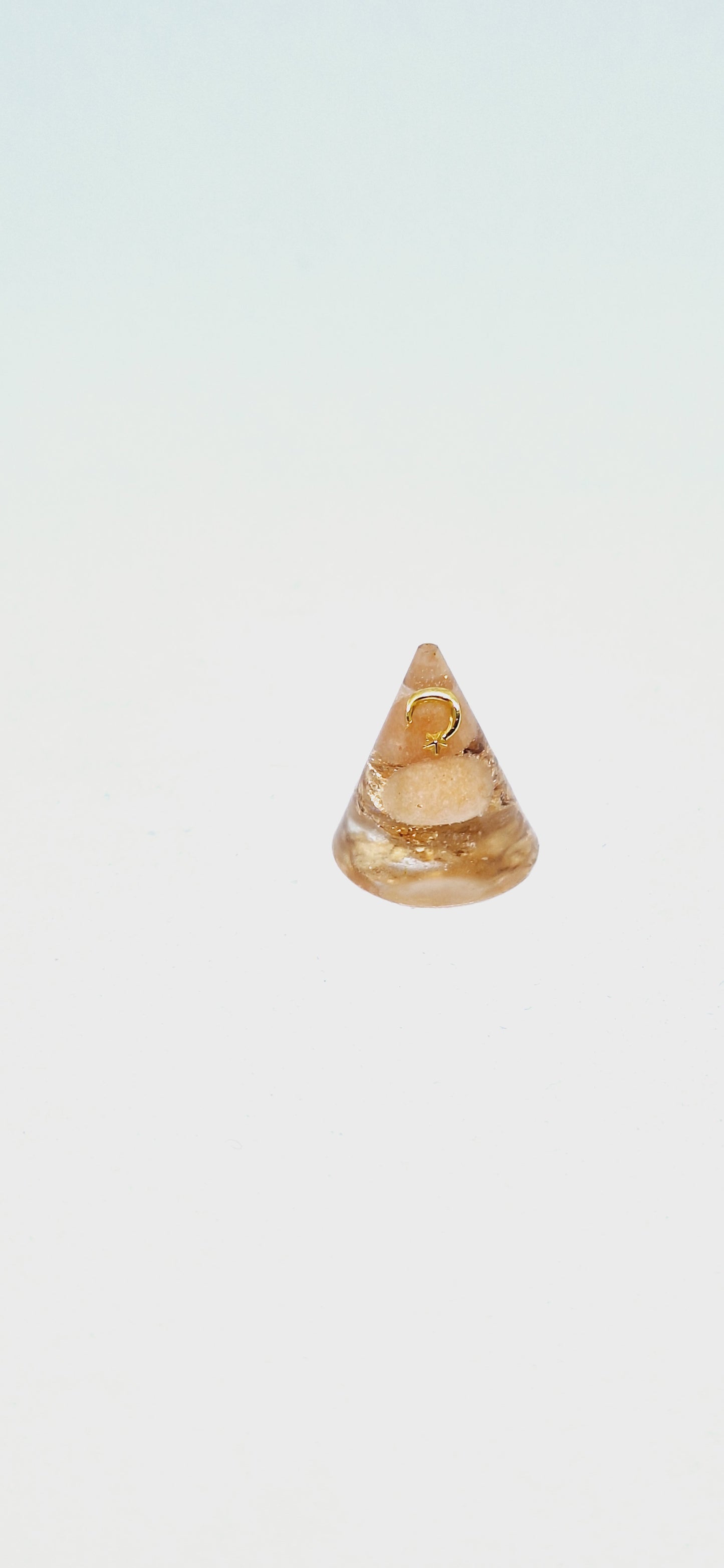 Orgonite cône XS - Aventurine orange, lune étoilée, or