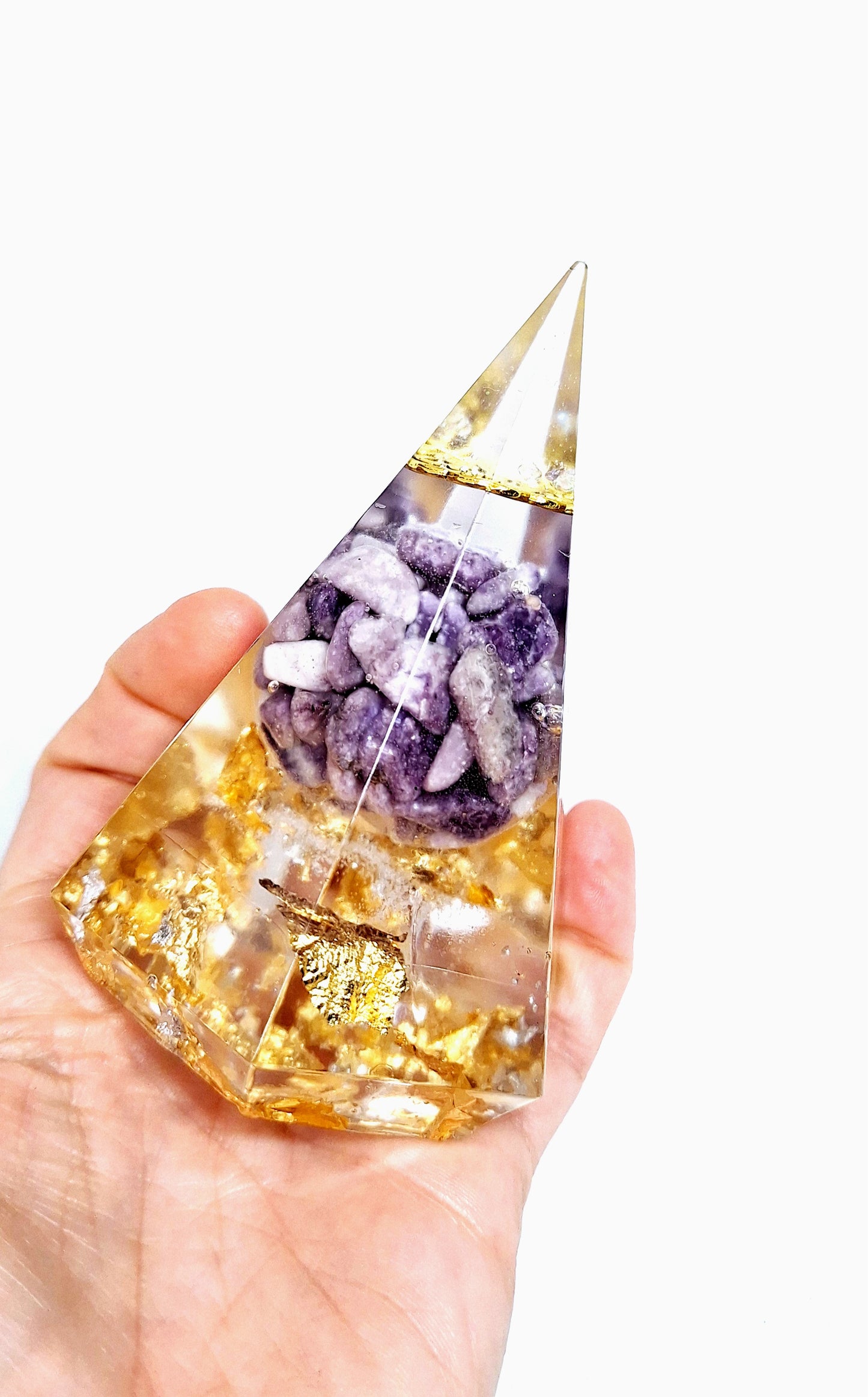 Orgonite - Pyramide pentagonale XL, graine de vie, lépidolite, or