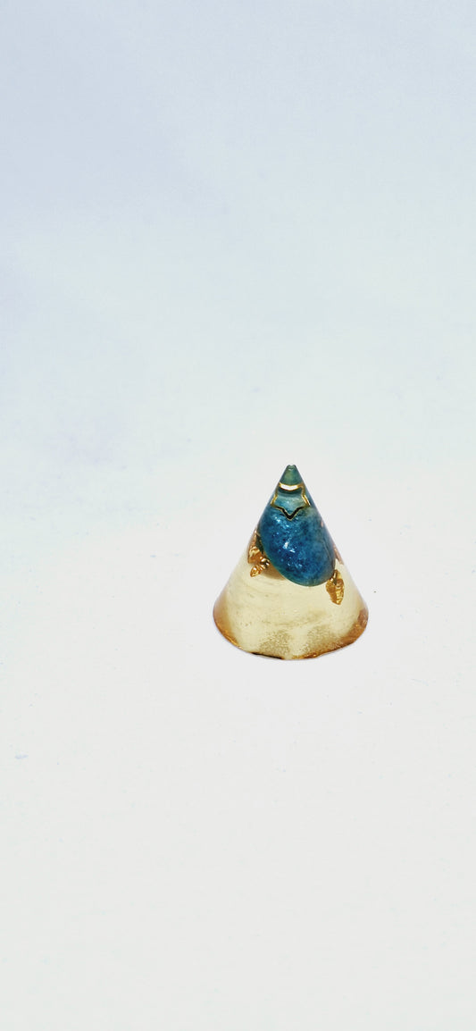 Orgonite cône XS - Apatite, étoile, cœur ou soleil, or ou cuivre