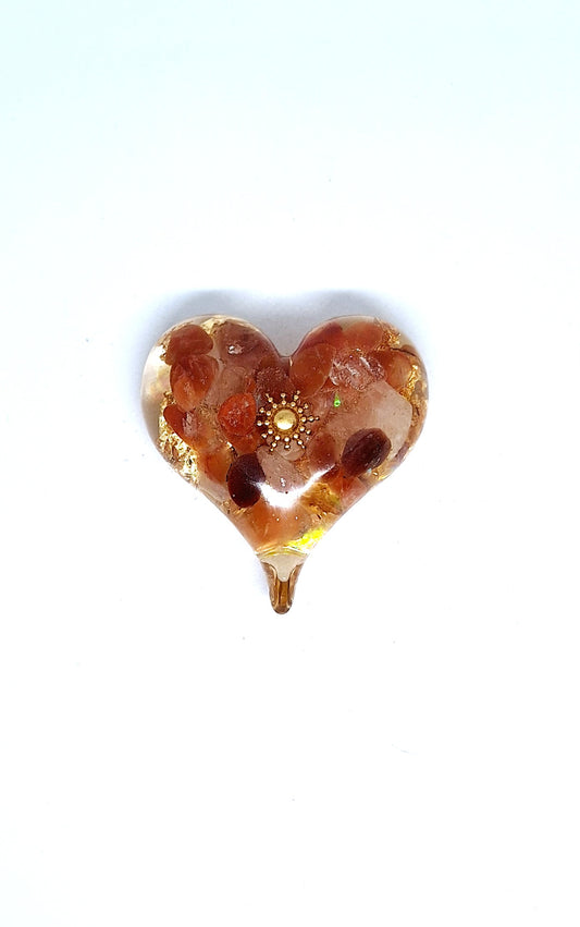 Orgonite Cœur M - Quartz rouge, or, soleil 🤎