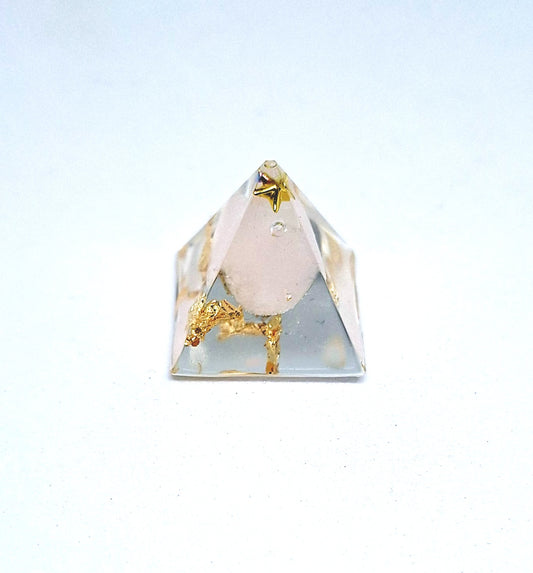 Orgonite pyramide XXS - Quartz rose, or 🩷