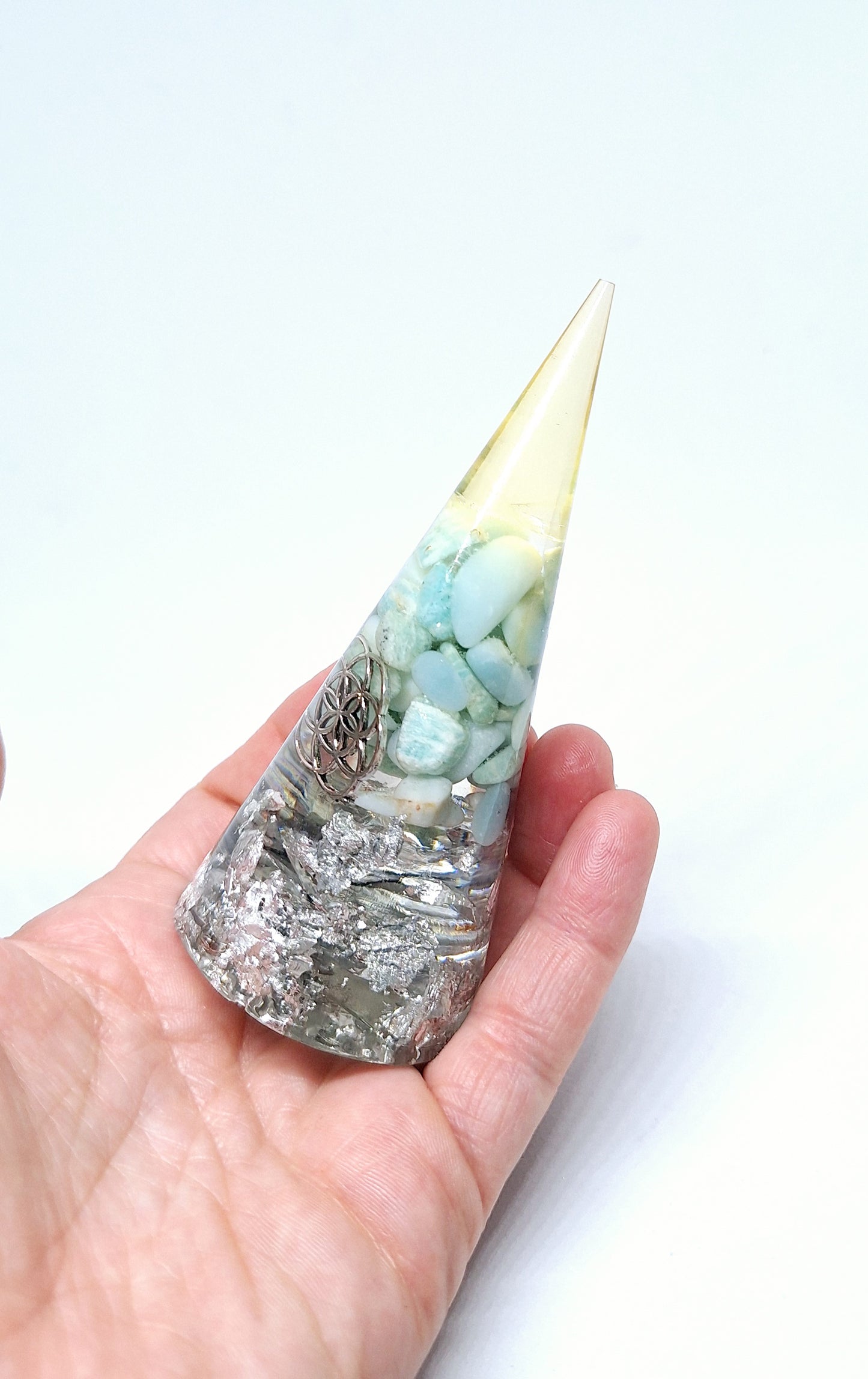 Orgonite cône L - Amazonite, Métatron, aluminium