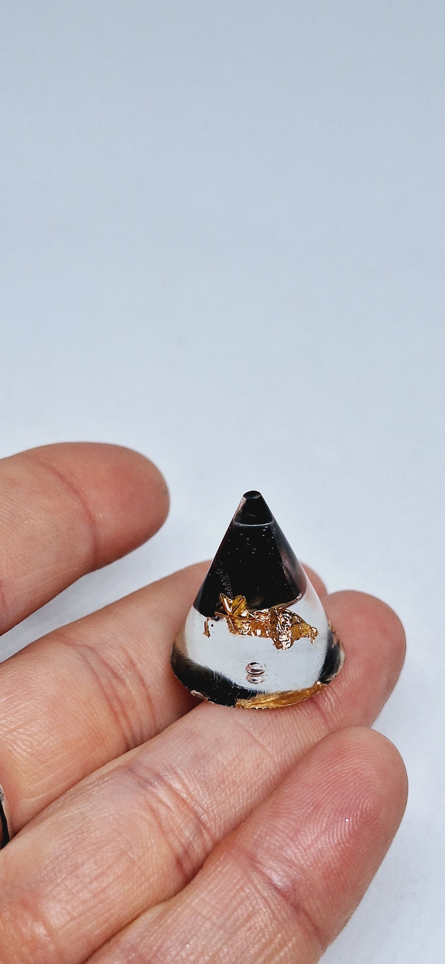 Orgonite cône XS - Obsidienne, lune ou étoile, or