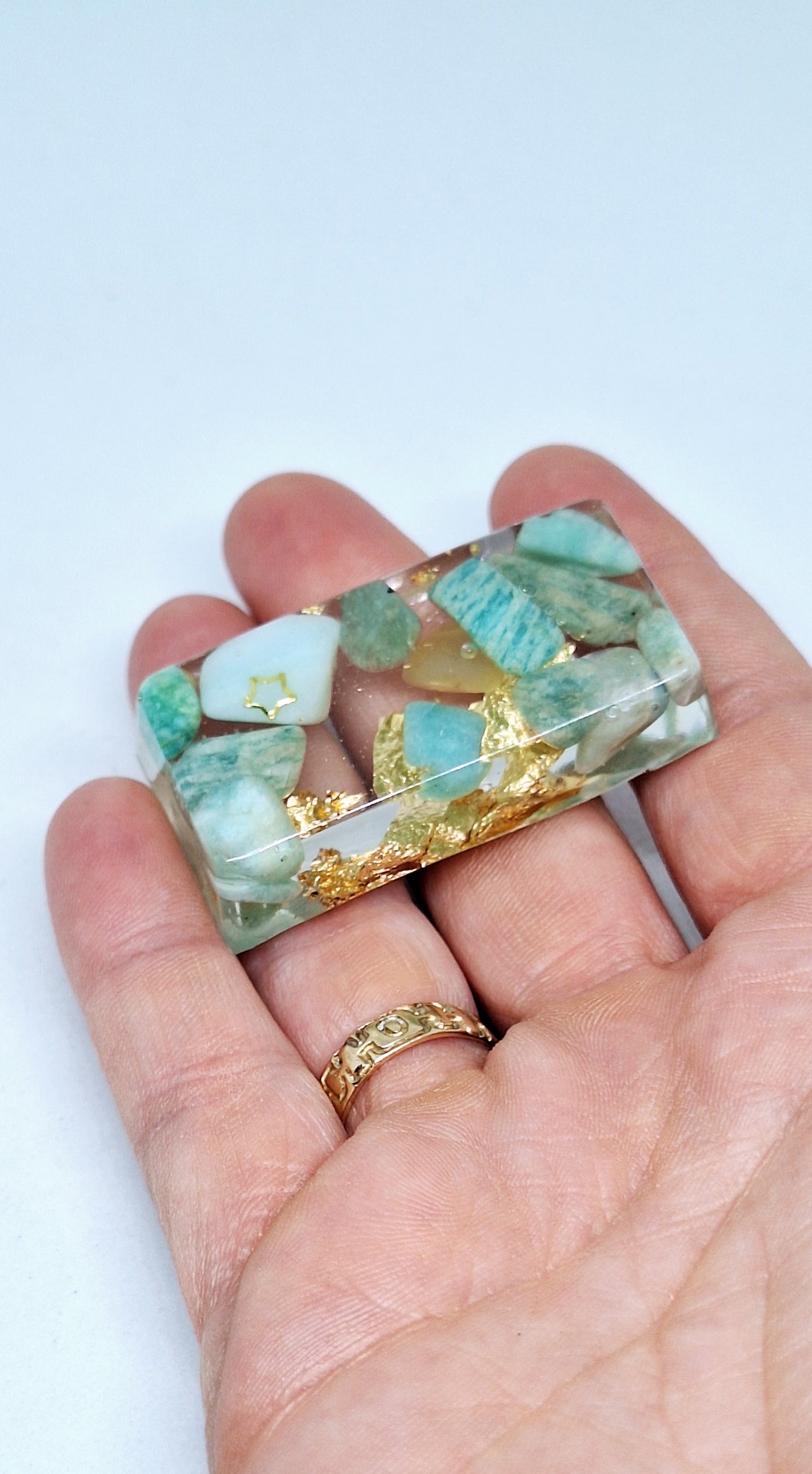 Orgonite lingot - Amazonite, soleil, lune, infini ou étoile, or