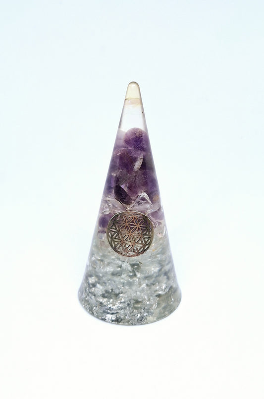 Orgonite cône XL - Améthyste et quartz, fleur de vie, aluminium