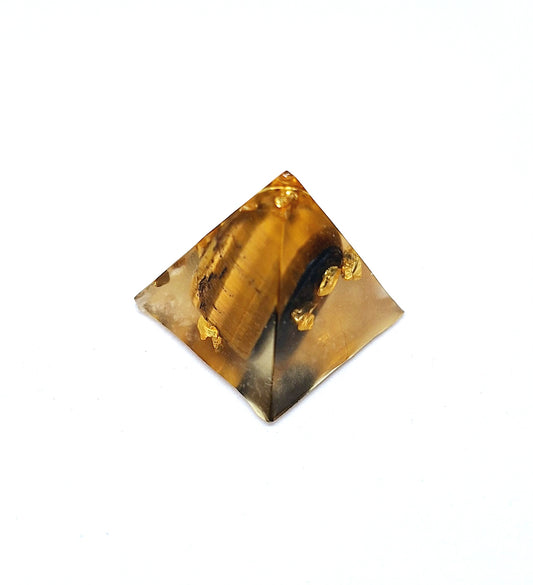 Orgonite pyramide XXS - Œil de tigre, laiton 🤎