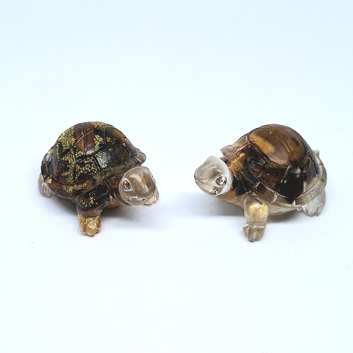 Tortue orgonite Œil de tigre -Or